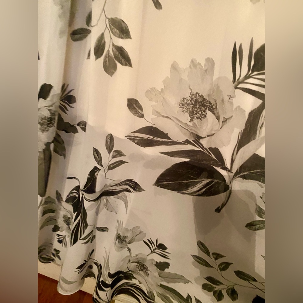 Calvin Klein black/white floral print cold shoulder maxi dress size 4 - Picture 9 of 11